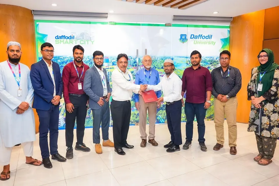 Industry-Academia Alliance: Axis-Triangle Group and DIU Sign Strategic MoU